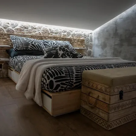 Facci Ri Luna شقة